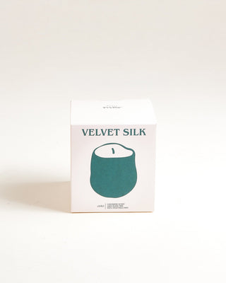 João - Scented candle Velvet Silk sand dark green