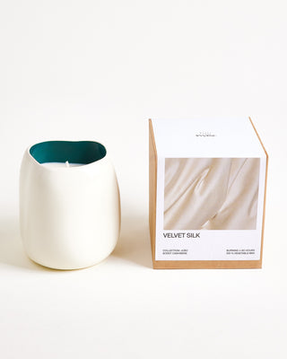João - Scented candle Velvet Silk sand dark green