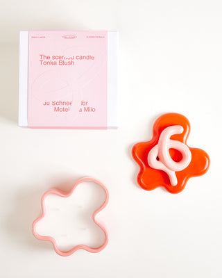 Motel a Miio x Ju Schnee Duftkerze Tonka Blush rosa rot