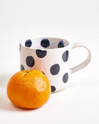 Nódoa Tasse groß gepunktet schwarz