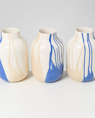 Nuno Vase L drip sand blau