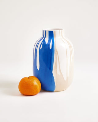 Nuno Vase M drip sand blau