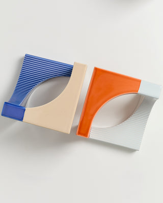 Tomar Buchstütze orange hellblau