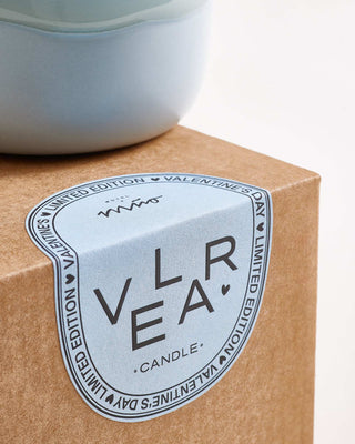 Velar Duftkerze Summer Linen hellblau